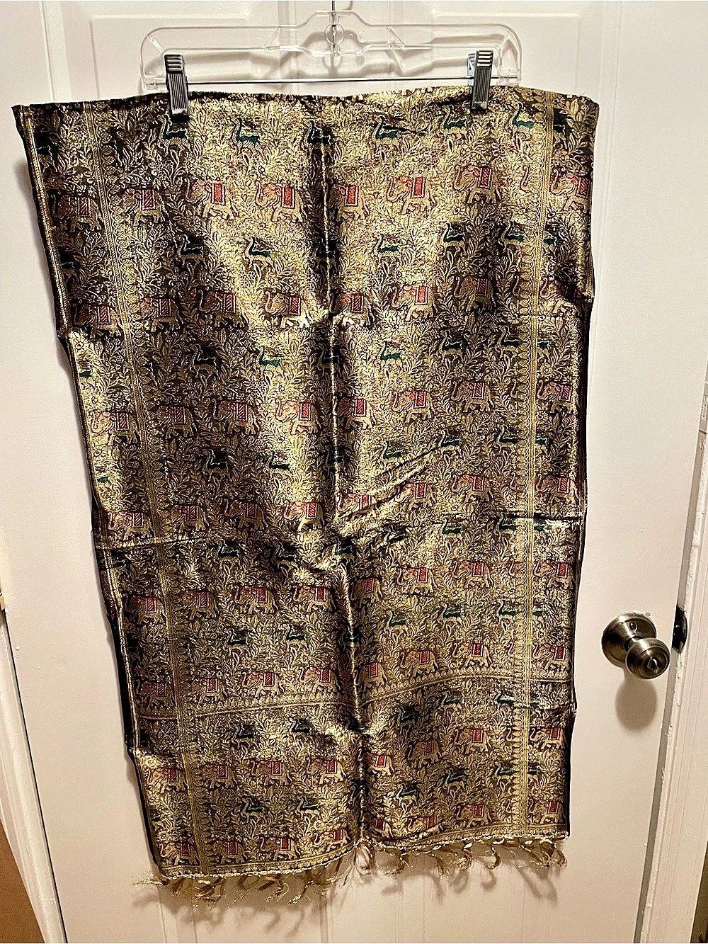 Handmade Gold silk Patterned Dupatta Shawl with gold threads nwot